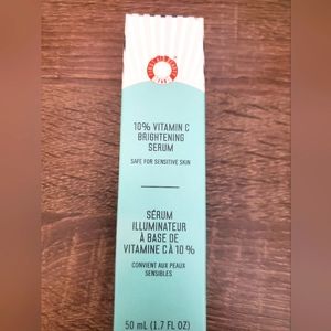 First Aid Beauty 10% Vitamin C Brightening Serum